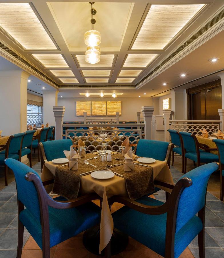 Hotel Crystal Palace Мірут Екстер'єр фото