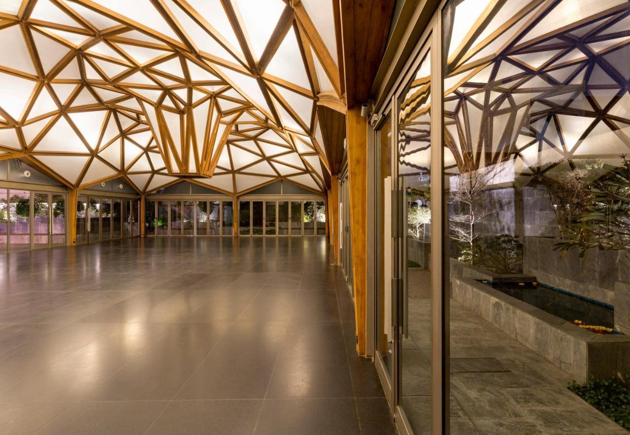 Hotel Crystal Palace Мірут Екстер'єр фото