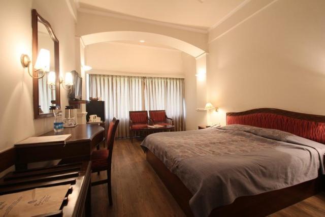 Hotel Crystal Palace Мірут Екстер'єр фото